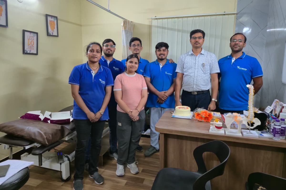 Trained male and female physiotherapists of the Physiotrix team at the Ballygunge clinic, Kolkata
